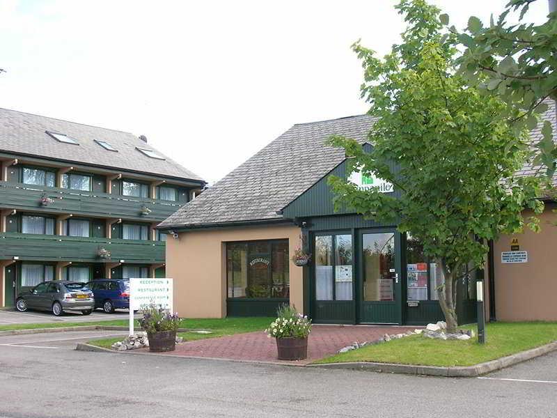 Campanile Hotel 2*